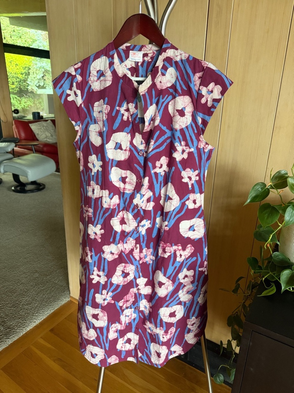 NWT Gorgeous batik handmade Floral Dress in Burgundy and Blue Floral Sz S-M
